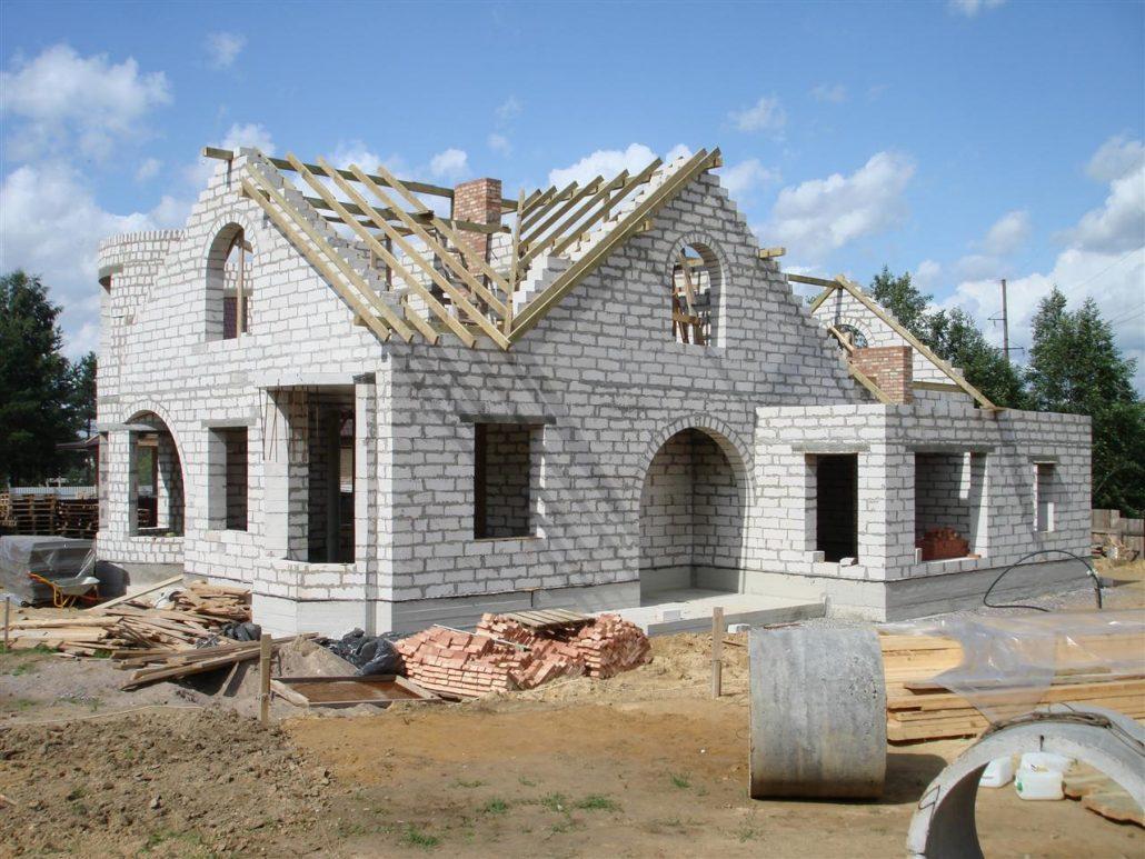 Строительство дома с мансардой из газобетона